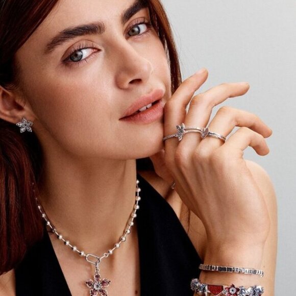 Pandora Stranger Things Glow-in-the-dark Heart Charm - Picture 6 of 6